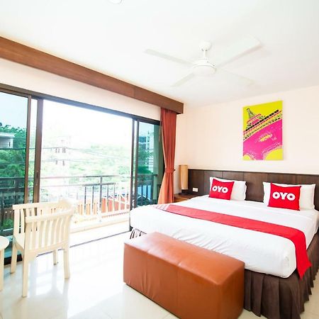 Oyo 343 Wanna Marine Hotel Patong Buitenkant foto
