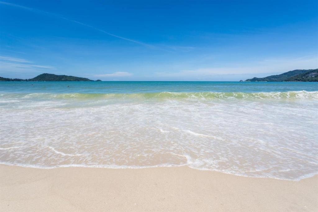 Oyo 343 Wanna Marine Hotel Patong Buitenkant foto