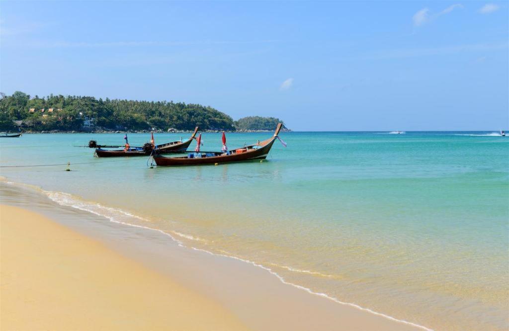 Oyo 343 Wanna Marine Hotel Patong Buitenkant foto
