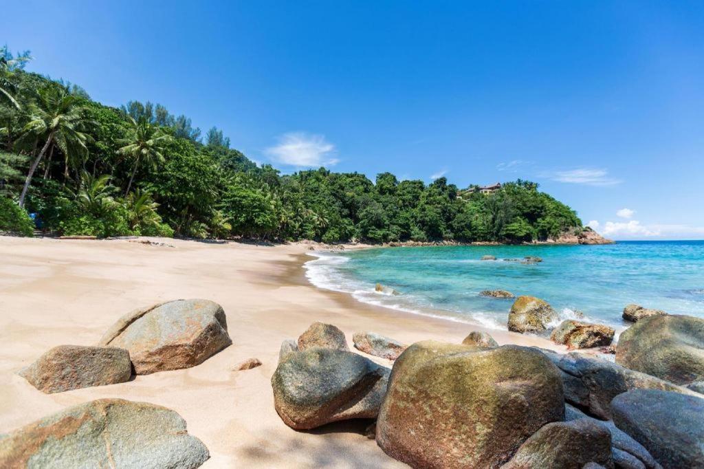 Oyo 343 Wanna Marine Hotel Patong Buitenkant foto