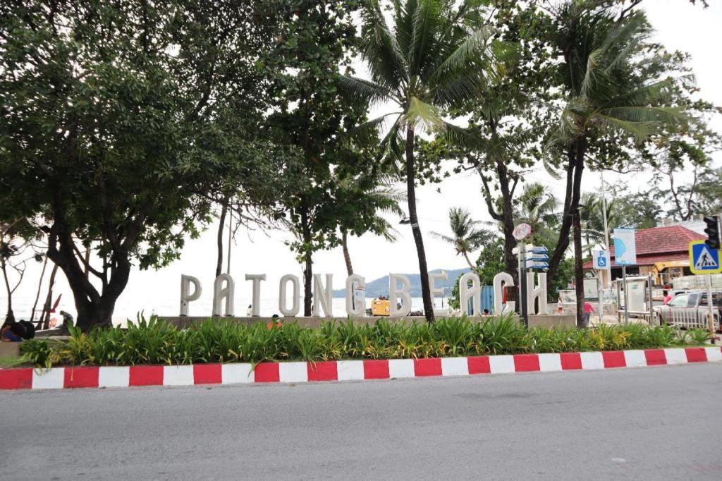 Oyo 343 Wanna Marine Hotel Patong Buitenkant foto