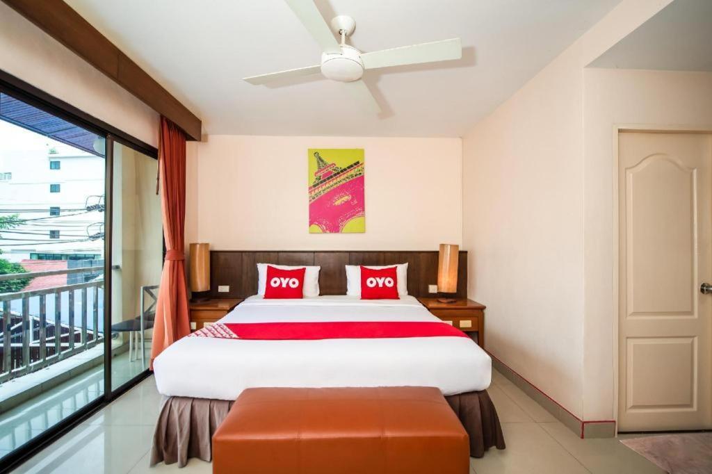 Oyo 343 Wanna Marine Hotel Patong Buitenkant foto
