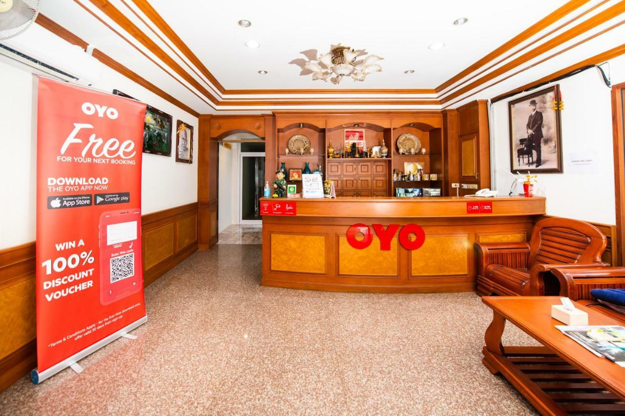 Oyo 343 Wanna Marine Hotel Patong Buitenkant foto