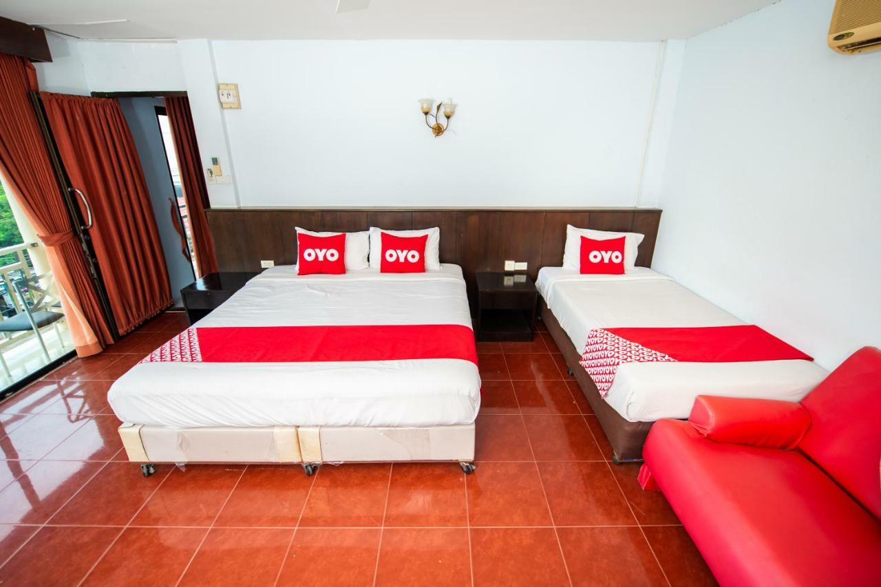 Oyo 343 Wanna Marine Hotel Patong Buitenkant foto