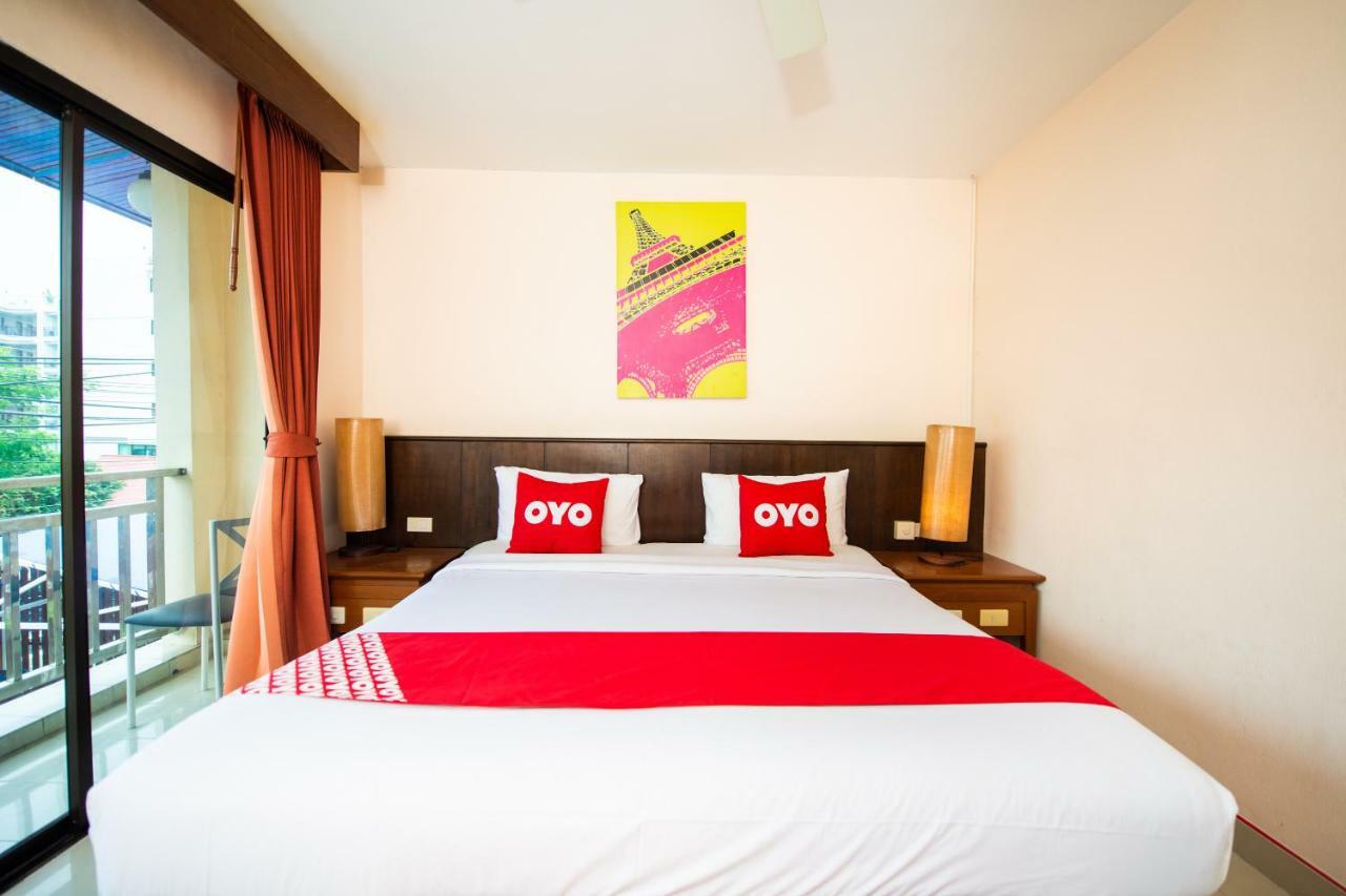 Oyo 343 Wanna Marine Hotel Patong Buitenkant foto