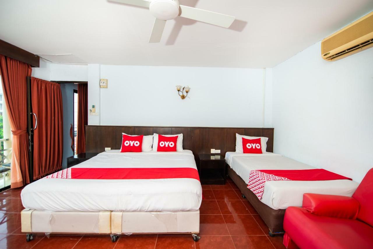 Oyo 343 Wanna Marine Hotel Patong Buitenkant foto