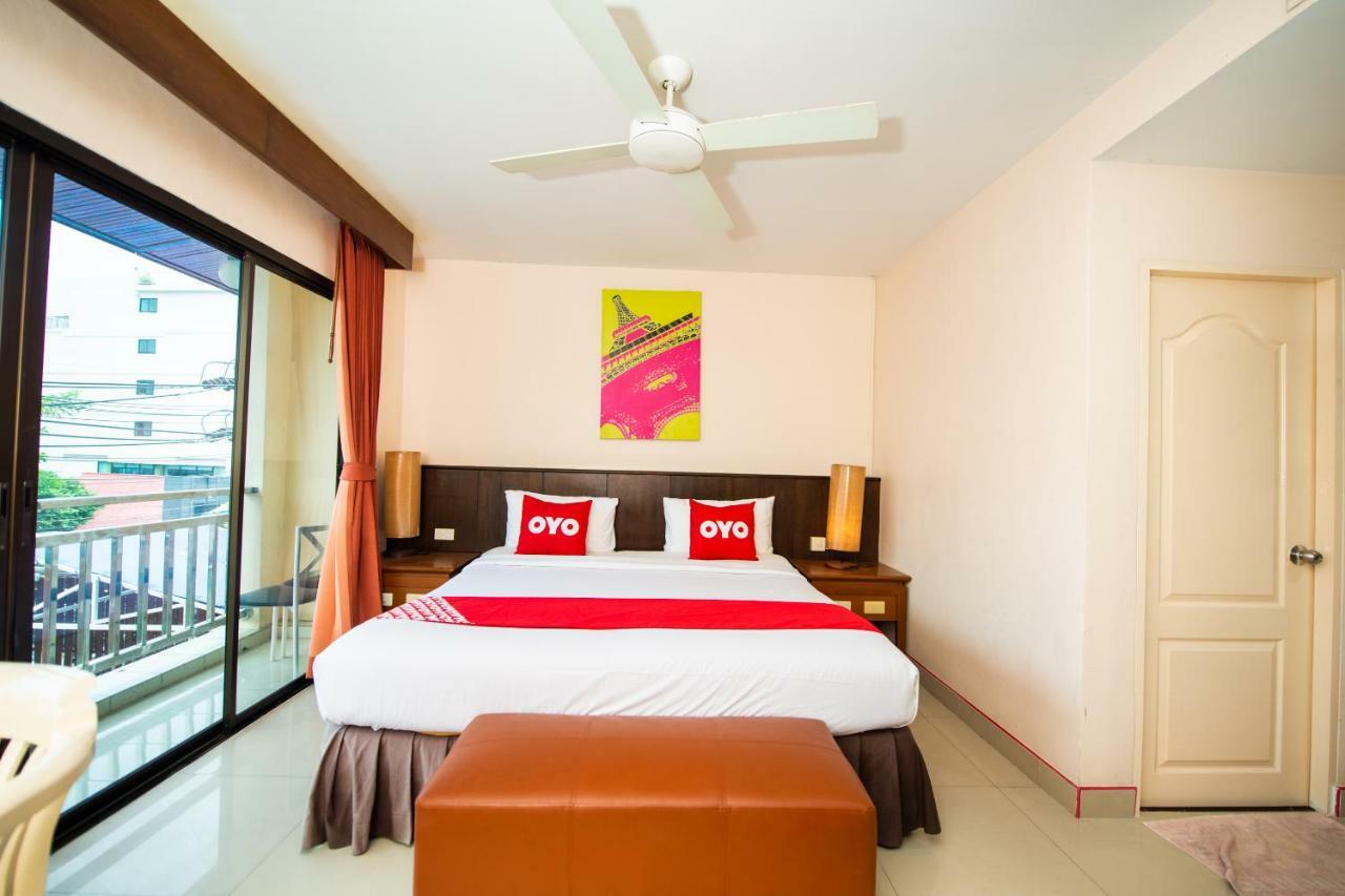 Oyo 343 Wanna Marine Hotel Patong Buitenkant foto