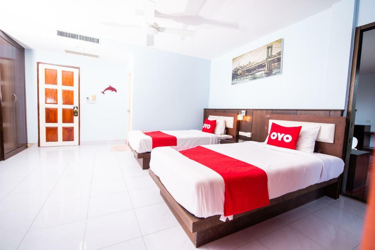 Oyo 343 Wanna Marine Hotel Patong Buitenkant foto